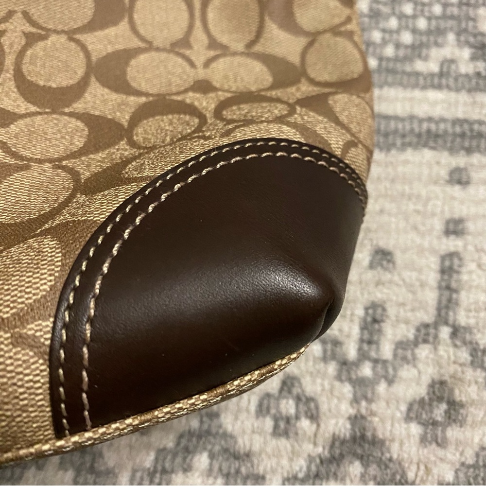 Coach Chelsea Heritage Signature Stripe Tote Bag - Picture 10 of 11